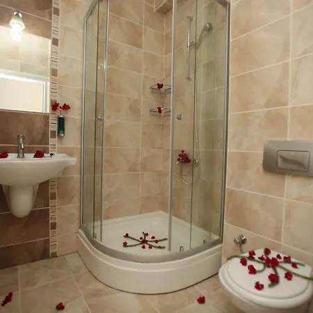 Turk 2* أولدينيس